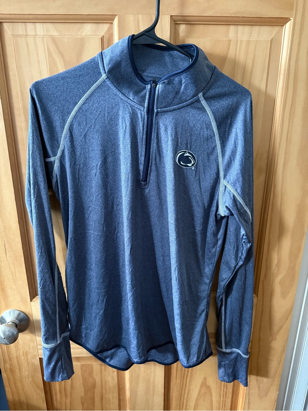 Like New, Women’s Size Large Colosseum Penn State 3/4 Zip Shirt